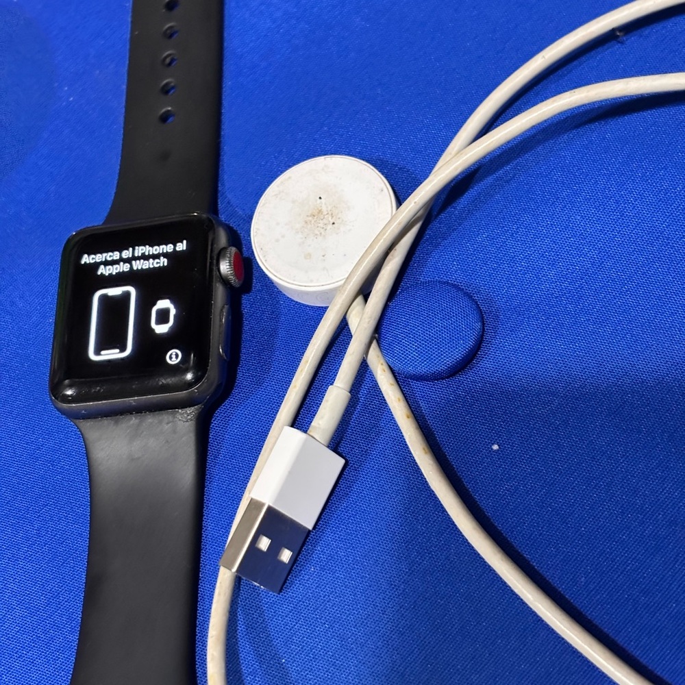 Apple Watch Series 3  - (Gps&Cellular)